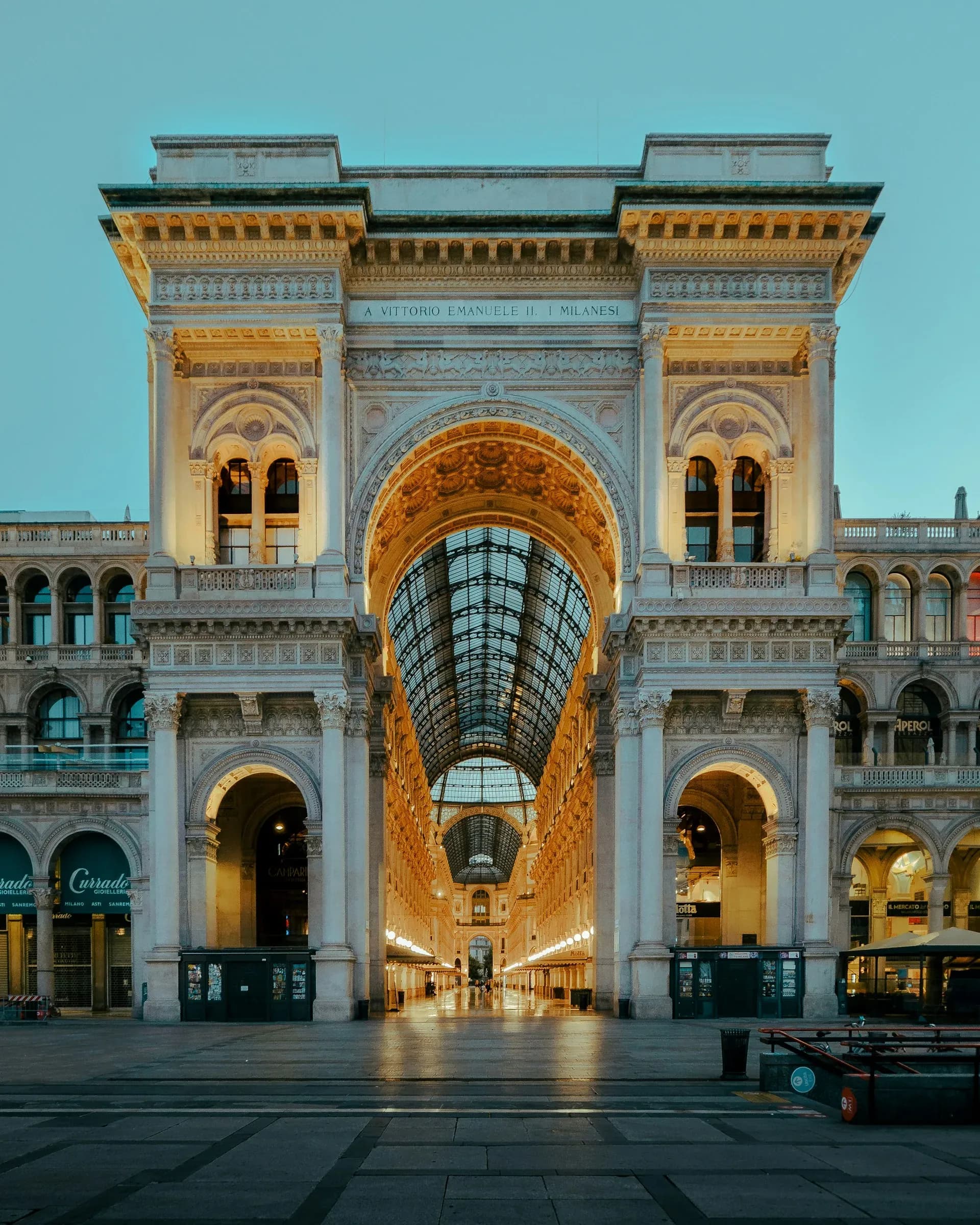 The entrance to the Galleria Vittorio Emanuele II at dusk